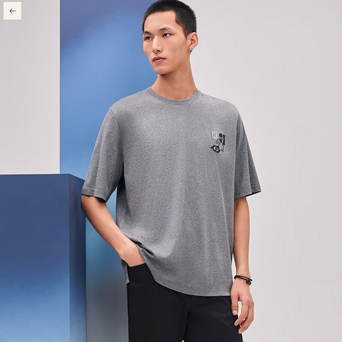 hermes equestrian embroidered chest motif crew neck short sleeve cotton t-shirt